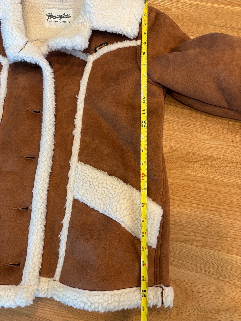 Wrangler Women's Faux Shearling - Picture 8 of 11
